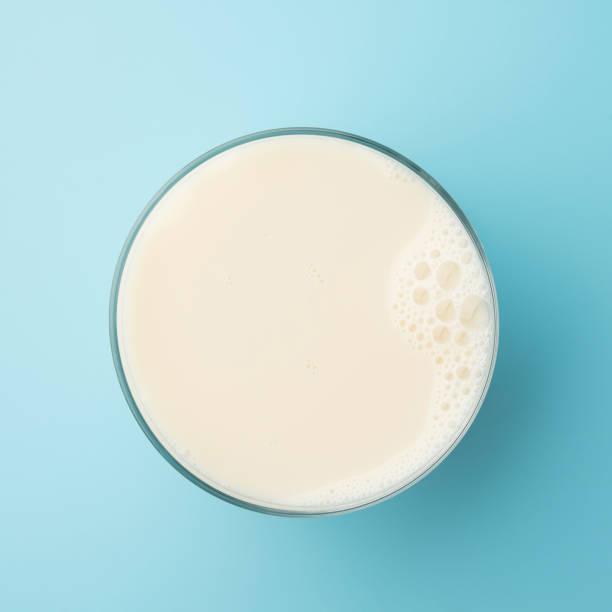 Cách rửa sạch domain authority mặt mũi với sữa tươi tắn ko đường
