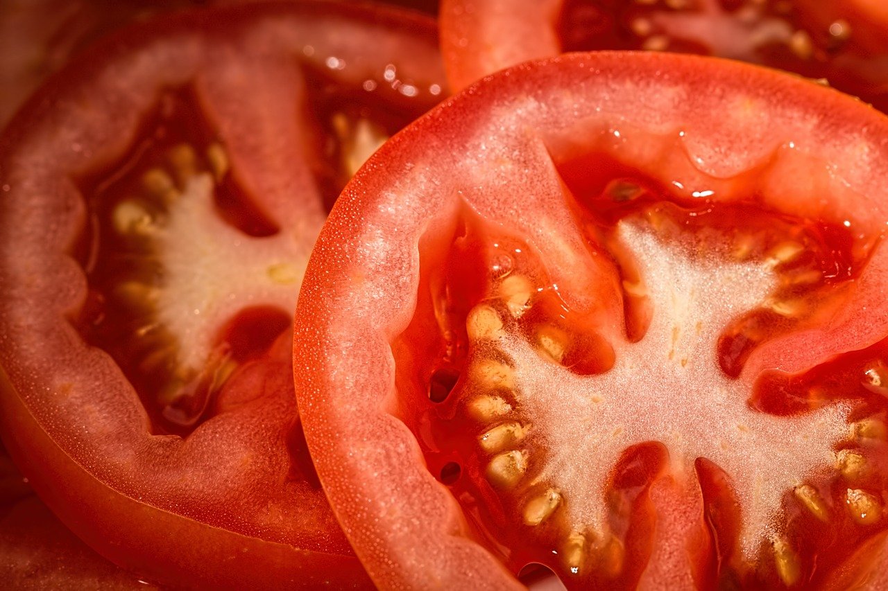 Cà chua có tác dụng gì? Chăm sóc răng miệng