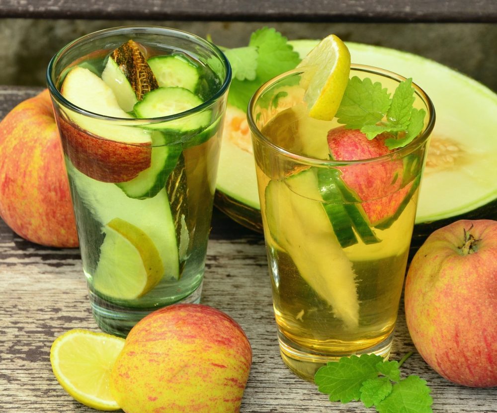 Công thức detox giảm mỡ bụng từ chanh, giấm táo, nha đam và men