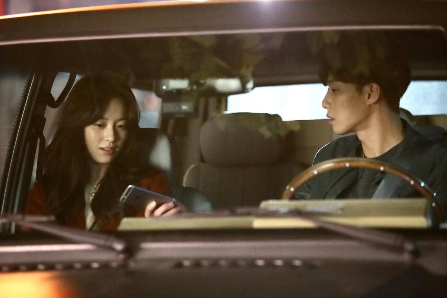 Park Seo Joon phim: Người yêu tôi là ai? - The Beauty Inside (2015)
