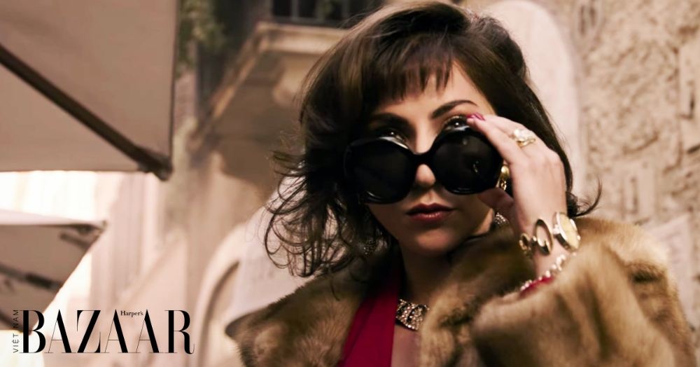 Lady Gaga sành điệu trong trailer phim House of Gucci. 