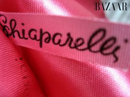 Elsa Schiaparelli, người mang sắc hồng rực và chủ nghĩa siêu thực vào thời trang