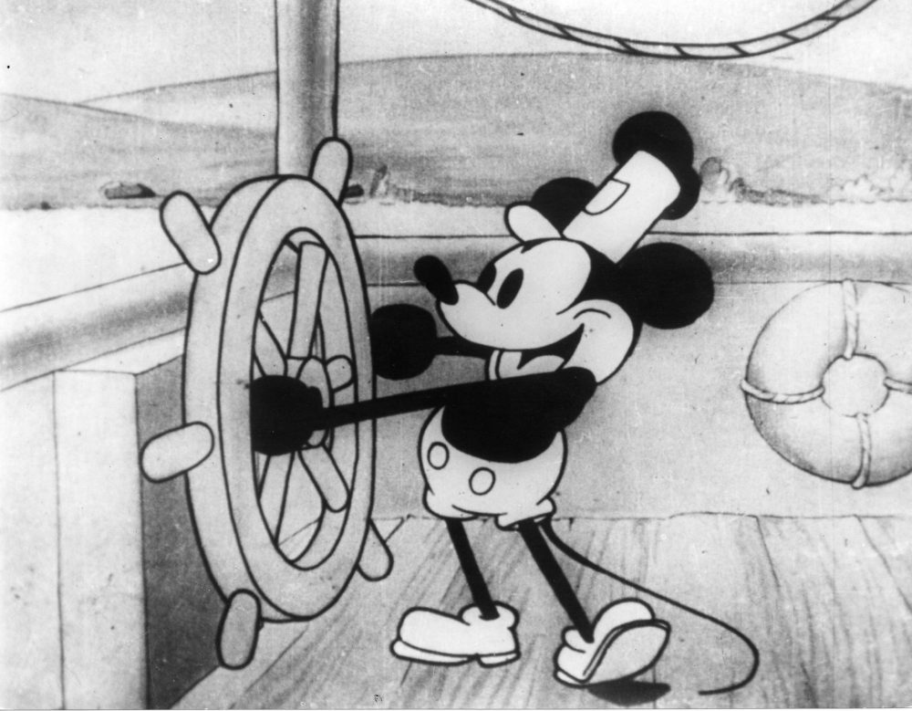 Những bộ phim hoạt hình gắn liền với tuổi thơ: Chuột Mickey