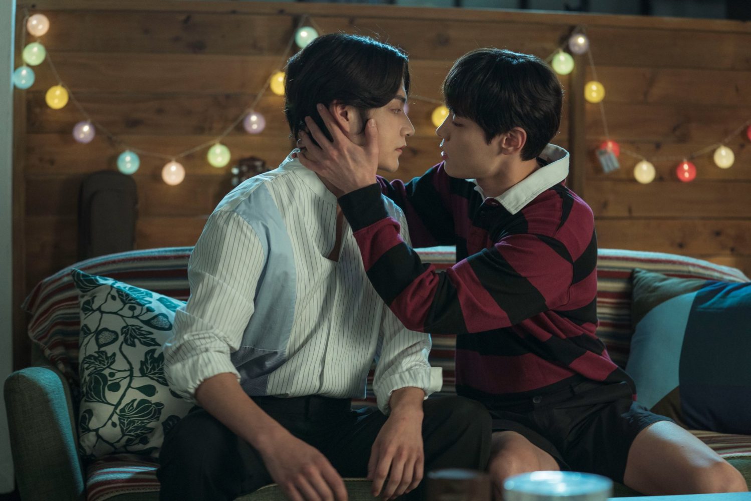 Phim đam mỹ Hàn Quốc: Dục vọng song môi – Kissable Lips (2022)