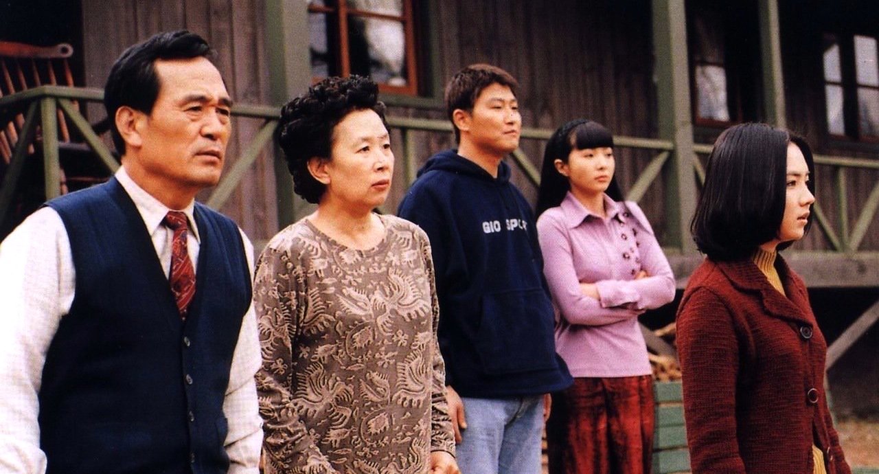 Những bộ phim Hàn Quốc hay nhất thế giới: Bí mật của gia đình - The Quiet Family (1998)