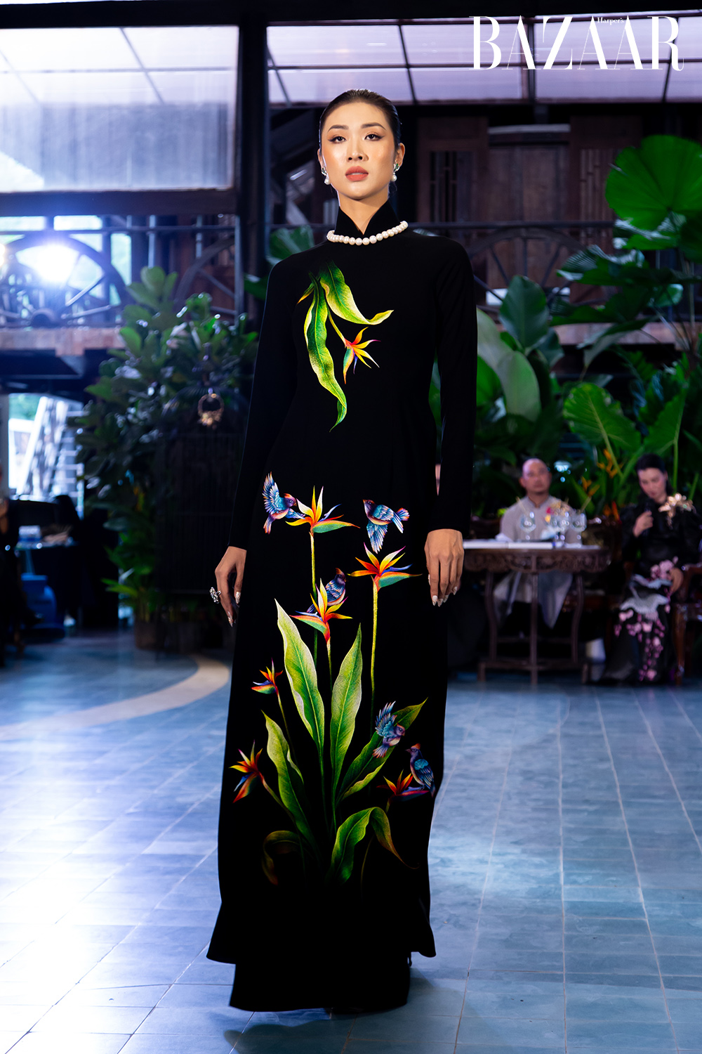 Một thiết kế áo dài của Võ Việt Chung 