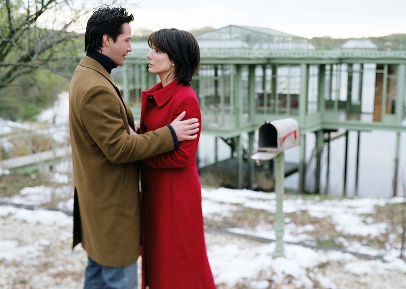 Phim của Keanu Reeves: Ngôi nhà bên hồ - The Lake House (2006)
