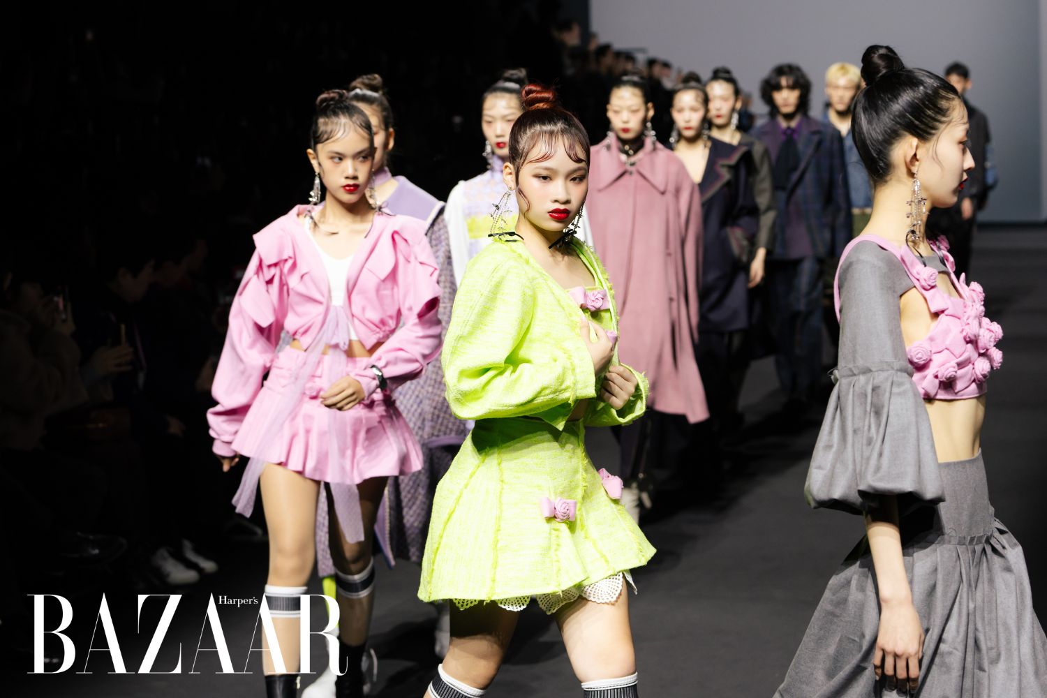 Almira Bảo Hà, Kelly Ngọc Anh xuất hiện thần thái tại Tuần lễ Thời trang Seoul